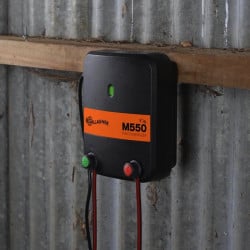 M550 Electrificateur sur secteur