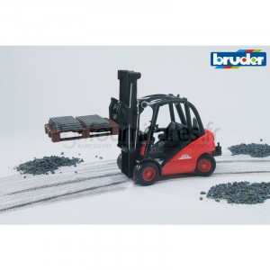 Chariot élévateur avec attache remorque et 2 palettes Linde H30D Bruder