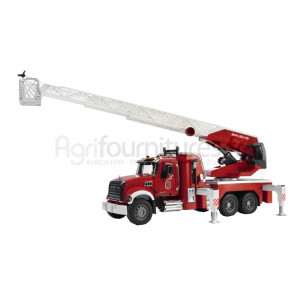Camion de pompiers avec pompe à eau MACK Granite Bruder