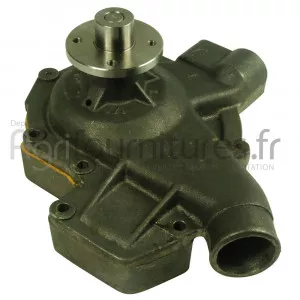 Pompe à eau de refroidissement Bepco 26/130-209 pour tracteur
