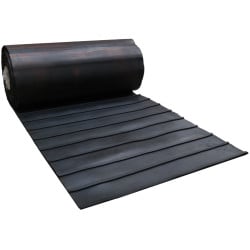 Revêtement anti-dérapant avec tasseau intégré IDSramp rouleau 2,40x1m ep.19mm