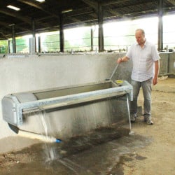 Abreuvoir inox basculant pour vaches laitières LB 230 La Buvette