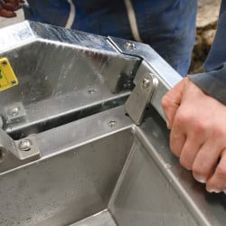 Abreuvoir inox basculant pour vaches laitières LB 230 La Buvette