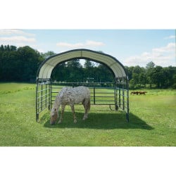 Toit vert en toile imperméable pour enclos pour chevaux ShelterLogic