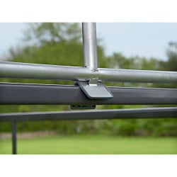 Toit vert en toile imperméable pour enclos pour chevaux ShelterLogic