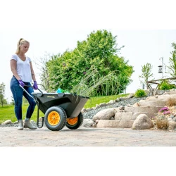 Brouette en plastique Cub Cart Polar - 198 Litres, noir, 127 x 71 x 74 cm