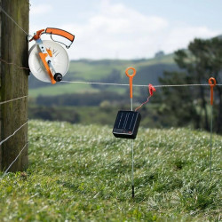 Électrificateur solaire avec batterie Lithium 6 Volt S12 GallagherÉlectrificateur solaire avec batterie Lithium 6 Volt S12 Galla
