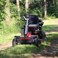 Country rider mulching OUTLANDER 84 - PUBERT