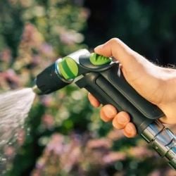 Pistolet d’arrosage et de nettoyage multi-jets