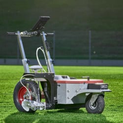 Appareil traçage semi autonome SWOZI Push, tablette Samsung pro, abonnement annuel 3 sports (foot, rugby, athlétisme), base RTK