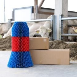 Brosse à vache HappyCow FlexiSwing Kerbl