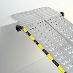 Rampe de chargement fixe aluminium 2,5 m, capacité chargement max. par paire 755 kg