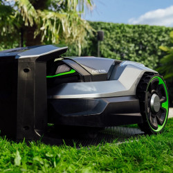 Robot tondeuse à gazon sans fil AURA-R2 RMR3000E - Jusqu'à 3000m² - EGO